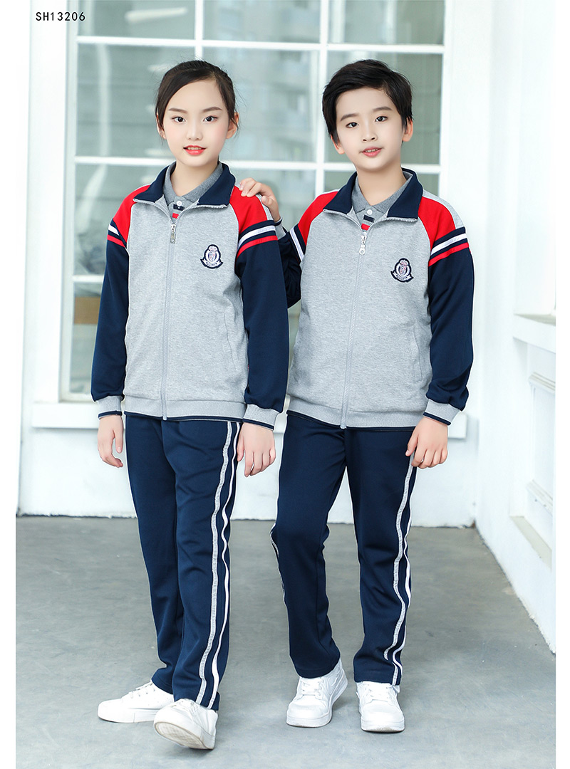 校服